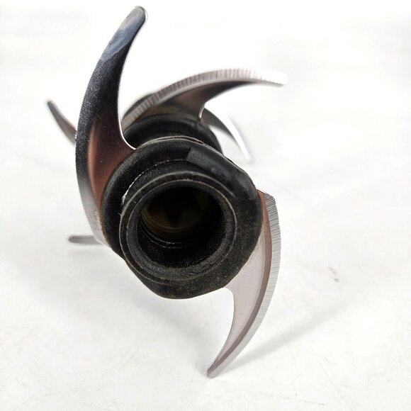 Shark Ninja Professional BL685 72 oz Blender Pitcher Blade Replacement System - Picture 2 of 6